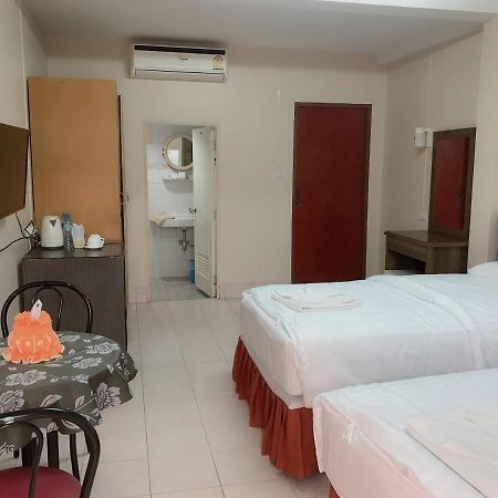 Baan Boa Guest House Patong Luaran gambar