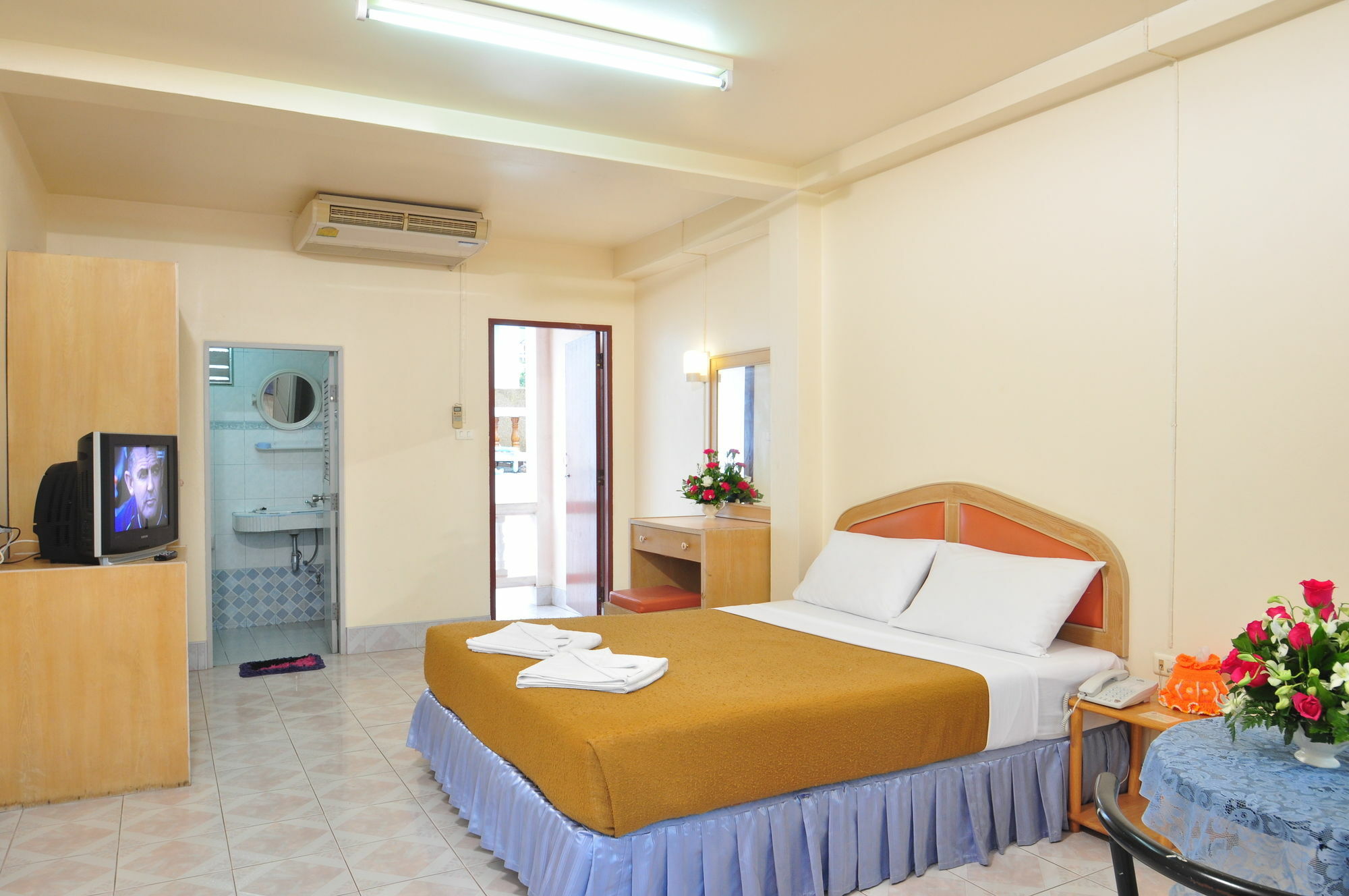 Baan Boa Guest House Patong Luaran gambar